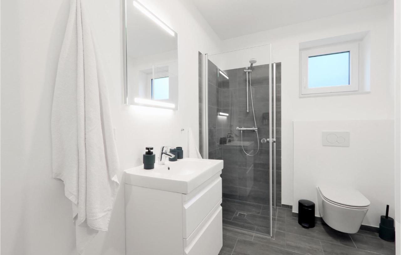 Beach Front Apartment In Lembruch-Duemmer See Buitenkant foto